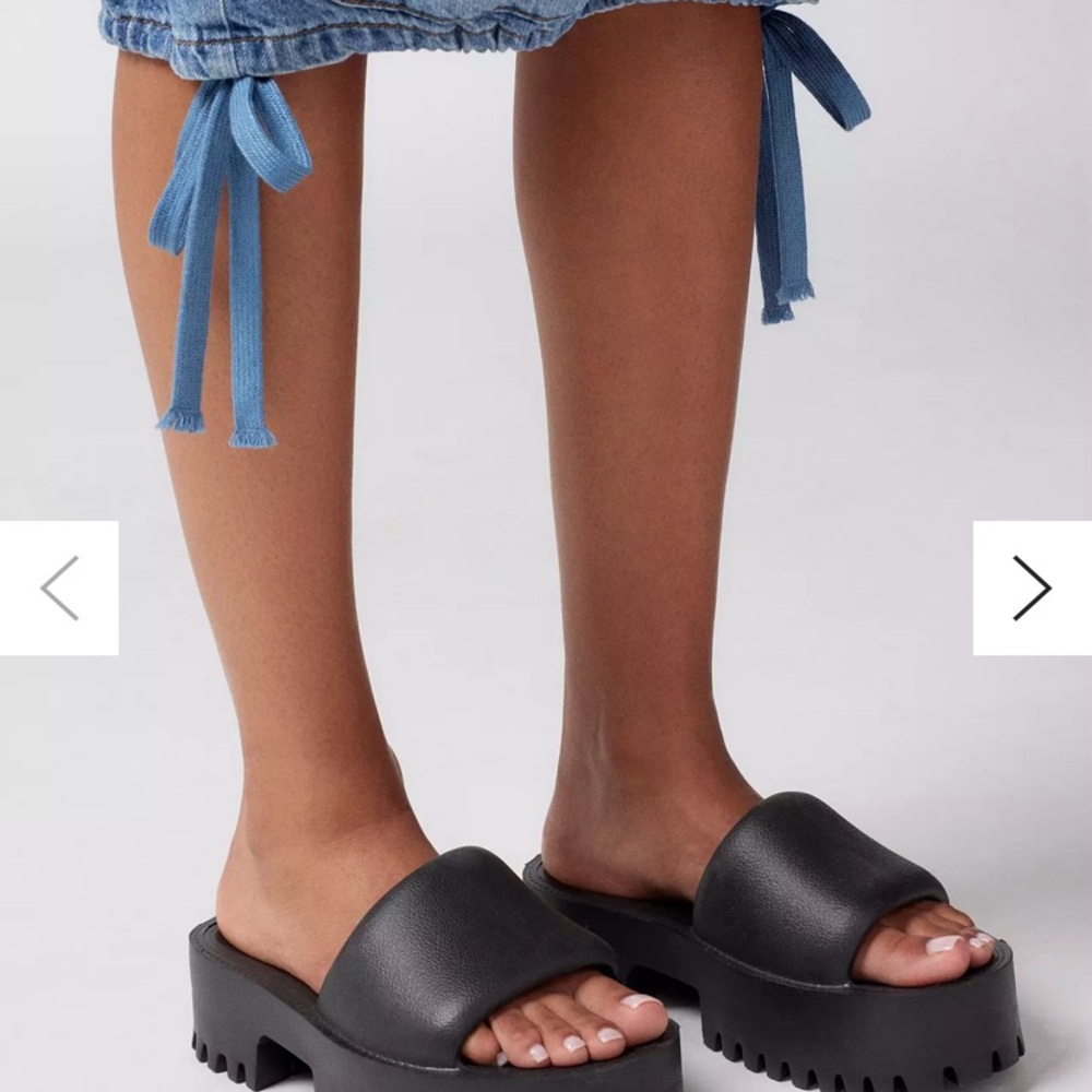 Jeffrey Campbell Black Chunky Platform Slide Sandals